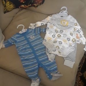 Baby clothes onesies